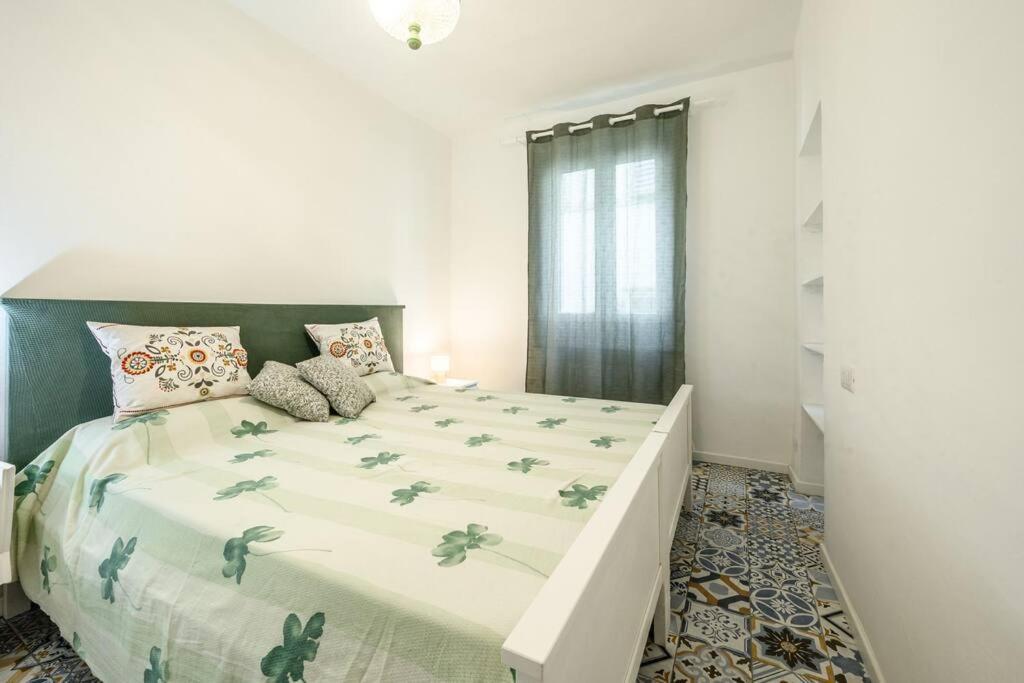 Le Finestre Sul Borgo 2 Apartment Parma Bagian luar foto