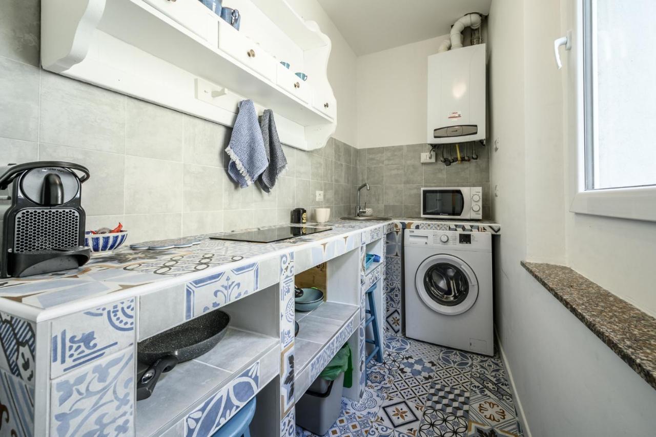 Le Finestre Sul Borgo 2 Apartment Parma Bagian luar foto